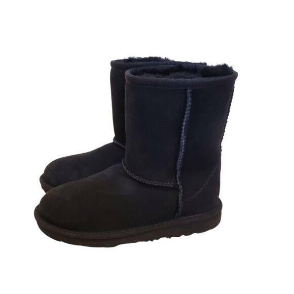 UGG Black Toddlers' Classic II Boot NWOB - Picture 2 of 8